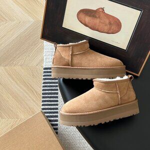 UGG Women's Classic Ultra Platform Chestnut